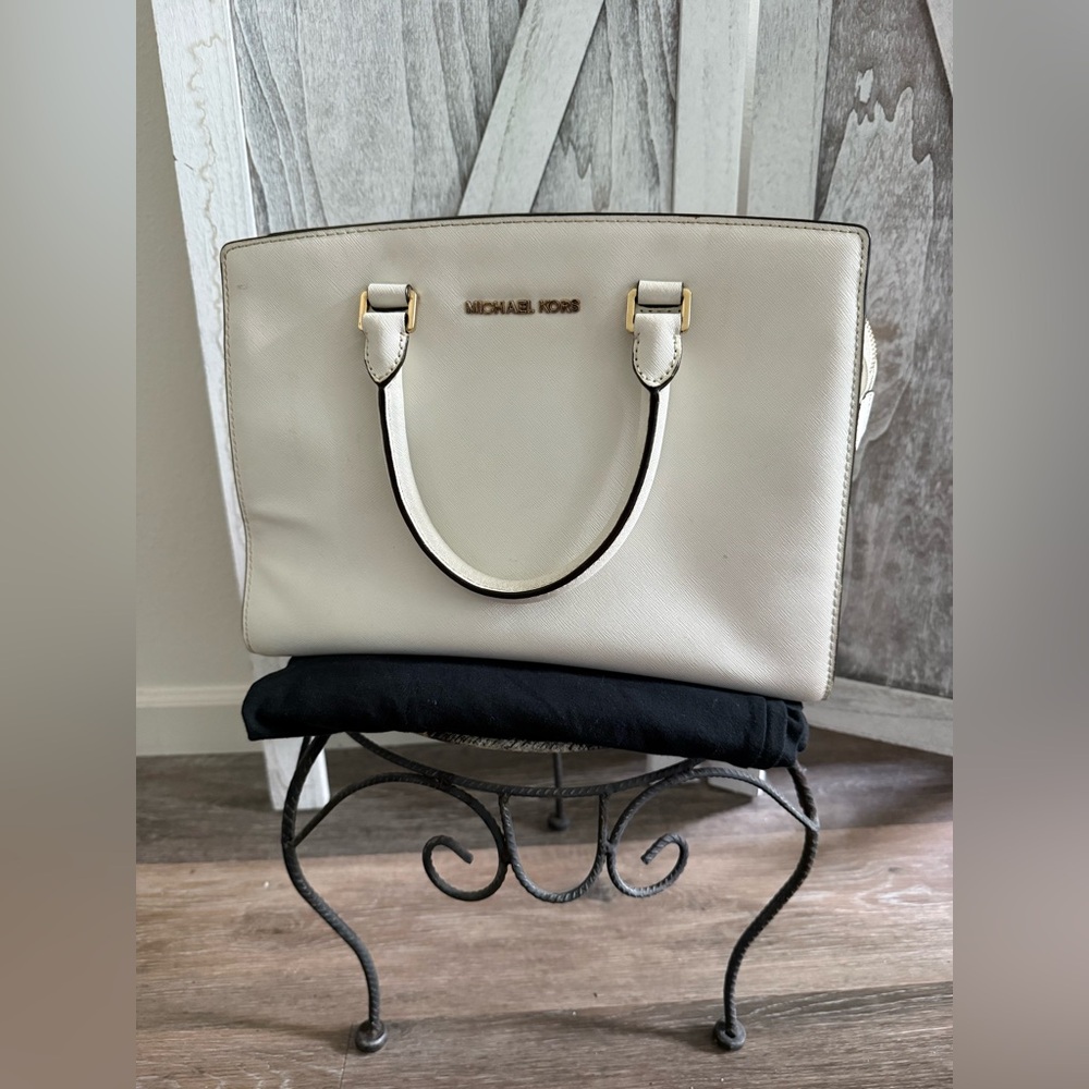 Michael Kors Cream Satchel Bag